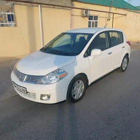 Nissan Versa 2010