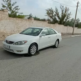 Toyota Camry 2004