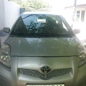 Toyota Yaris 2010