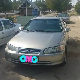 Toyota Camry 2000