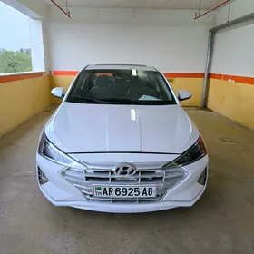 Hyundai Elantra 2020