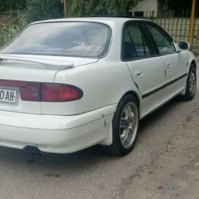 Hyundai Sonata 1993