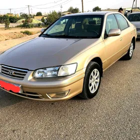 Toyota Camry 2000