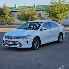 Toyota Camry 2015