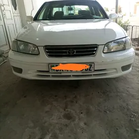 Toyota Camry 2000