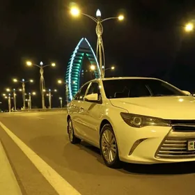 Toyota Camry 2015