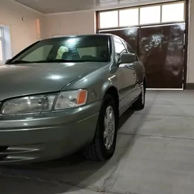 Toyota Camry 1999