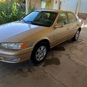 Toyota Camry 2001