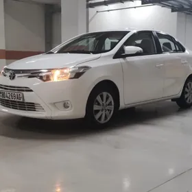 Toyota Yaris 2014