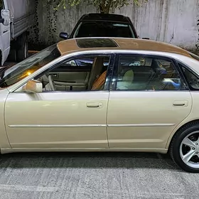 Toyota Avalon 2000