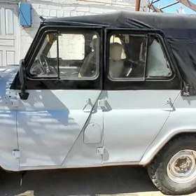 UAZ 469 1990