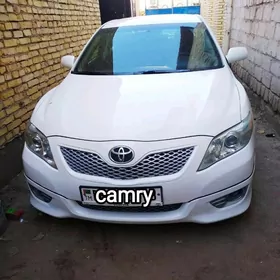 Toyota Camry 2010