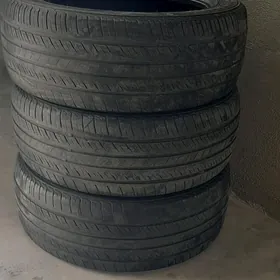 Teker 215/55 R17