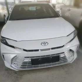 Toyota Camry 2024