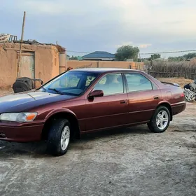 Toyota Camry 2000