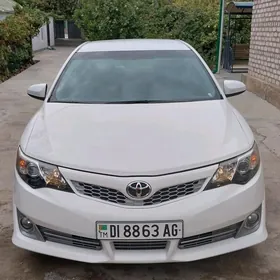 Toyota Camry 2014