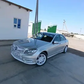 Mercedes-Benz C300 2010