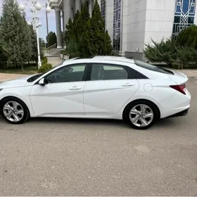 Hyundai Elantra 2021