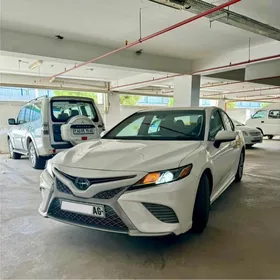 Toyota Camry 2018