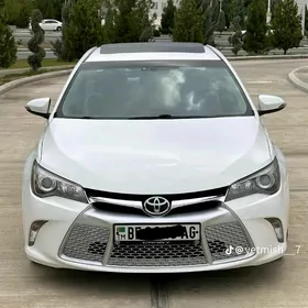 Toyota Camry 2015