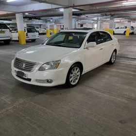 Toyota Avalon 2010