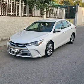 Toyota Camry 2015