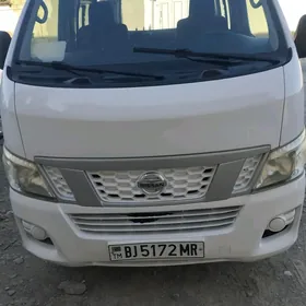 Nissan Urvan 2018