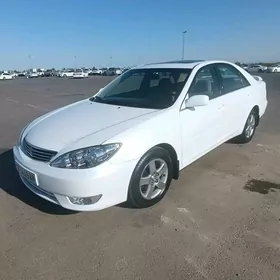 Toyota Camry 2004