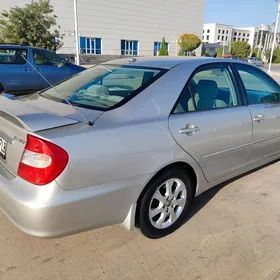 Toyota Camry 2004