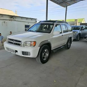 Nissan Pathfinder 2002