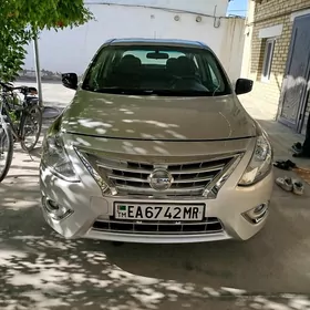 Nissan Versa 2018