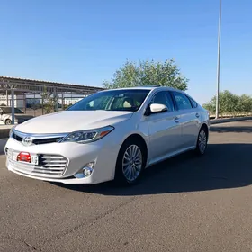 Toyota Avalon 2013