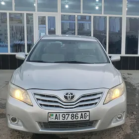 Toyota Camry 2011