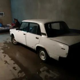 Lada 2107 1984