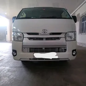 Toyota Hiace 2020