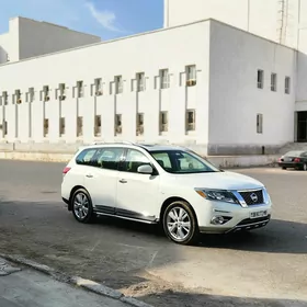 Nissan Pathfinder 2013