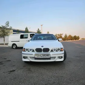 BMW E39 2000