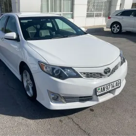 Toyota Camry 2012