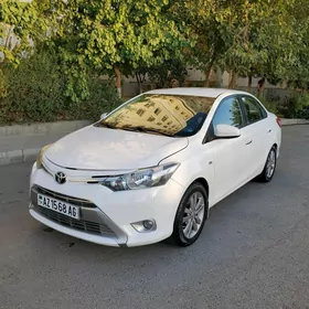 Toyota Yaris 2014