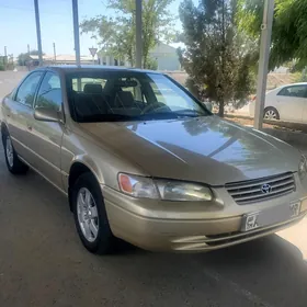 Toyota Camry 1997