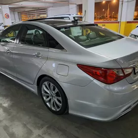 Hyundai Sonata 2012