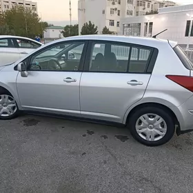 Nissan Versa 2010