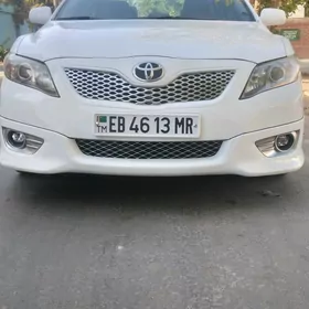 Toyota Camry 2011