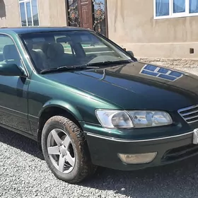 Toyota Camry 2000