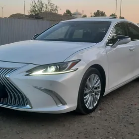 Lexus ES 350 2019