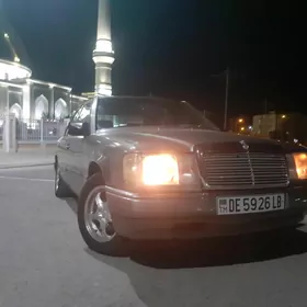 Mercedes-Benz 300E 1992