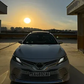 Toyota Camry 2018