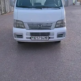 Nissan Urvan 2006