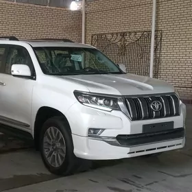 Toyota Land Cruiser Prado 2022