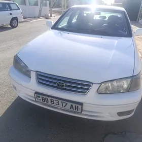 Toyota Camry 1999